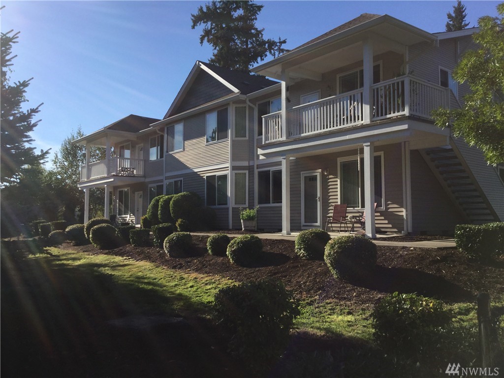 4008 7th St SW Puyallup WA 98373
