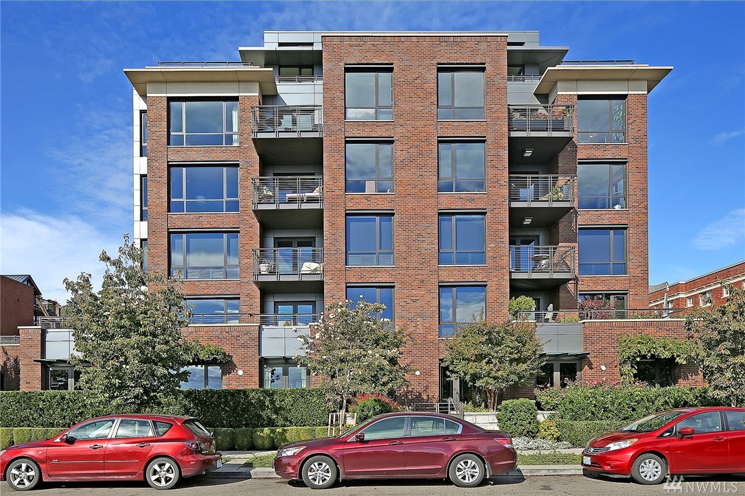 200 W Highland Dr Unit 107 Unit 107 Seattle WA 98119