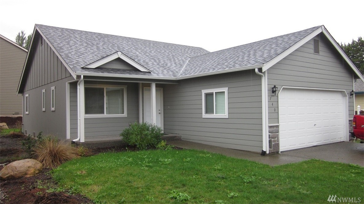 740 1st Ave E Pacific WA 98047