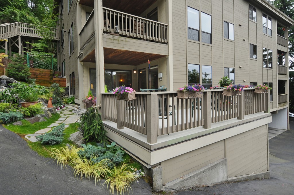 1914 13th Ave W Unit 101 Unit 101 Seattle WA 98119