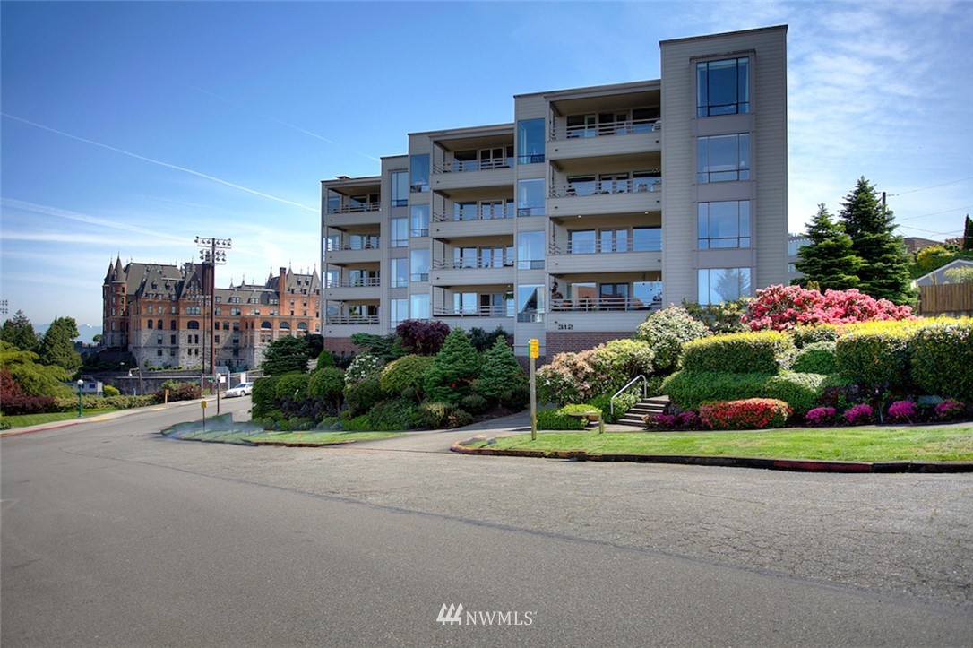 312 N Stadium Way N Unit 402 Unit 402 Tacoma WA 98403