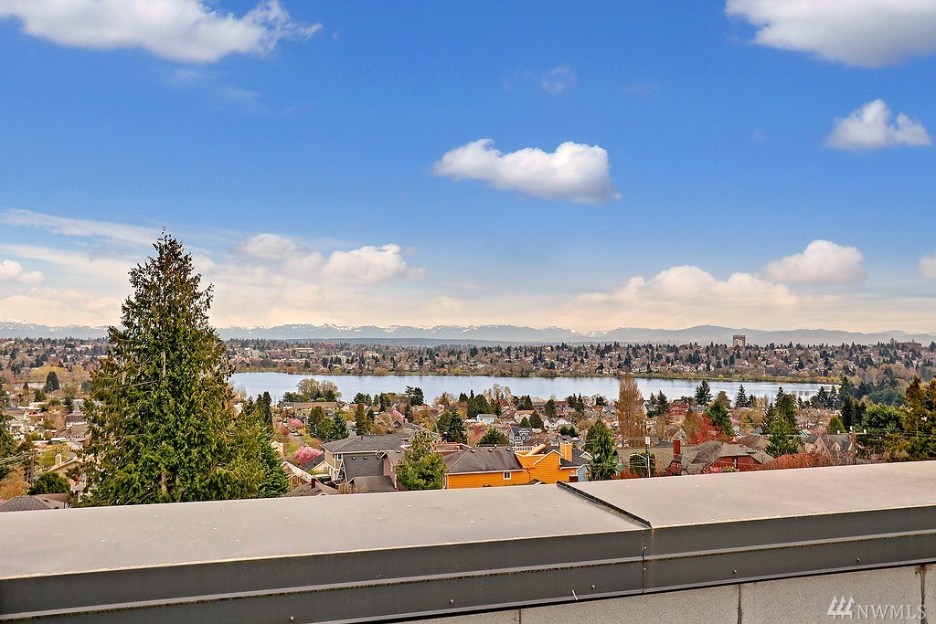 7116 Greenwood Ave N Unit 102 Unit 102 Seattle WA 98103