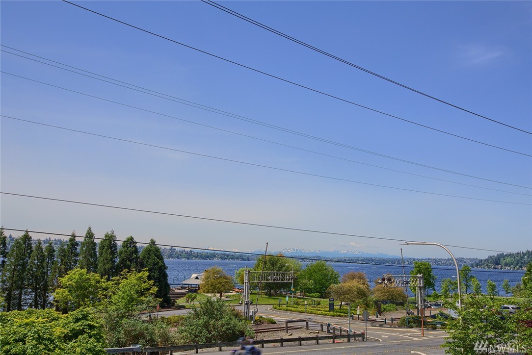 1700 Lake Washington Blvd N Unit 102 Unit 102 Renton WA 98056