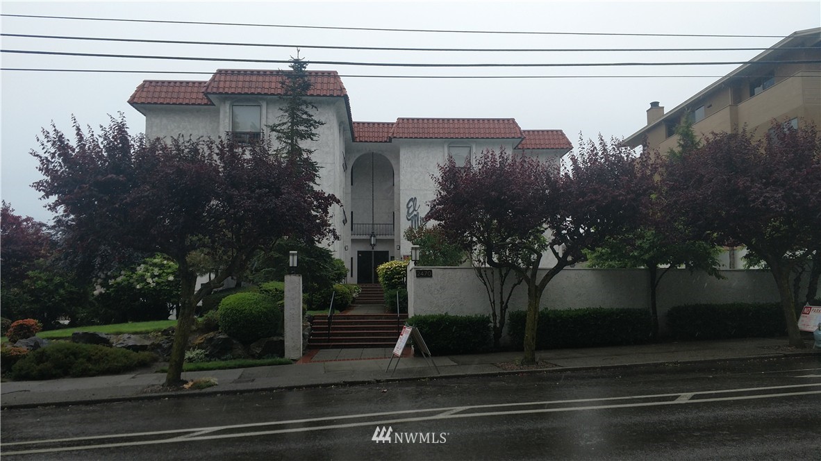 2470 Dexter Ave N Unit 301 Unit 301 Seattle WA 98119
