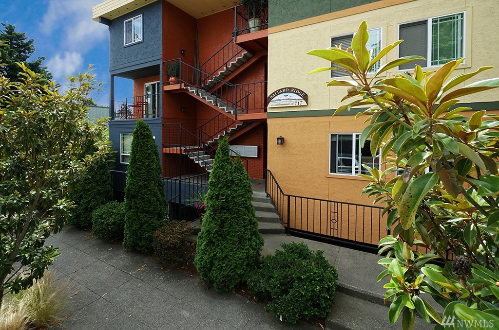 717 NW 70th St Unit 103 Unit 103 Seattle WA 98117