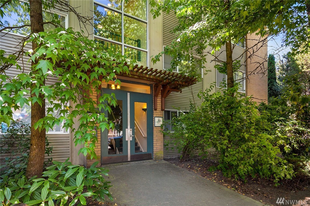 2111 E John St Unit 104 Unit 104 Seattle WA 98112