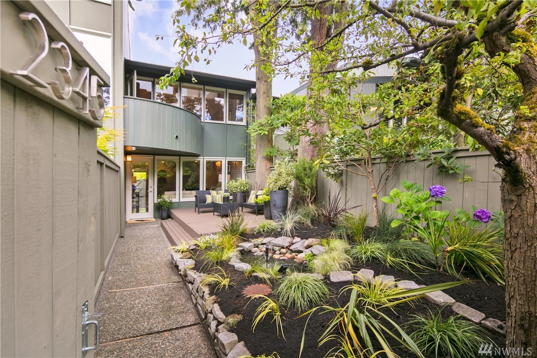 2345 42nd Ave E Unit 4 Unit 4 Seattle WA 98112