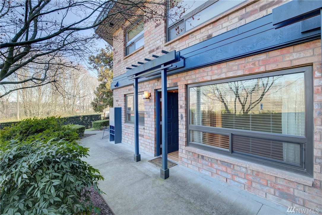 4269 Gilman Ave W Unit 3 Unit 3 Seattle WA 98199