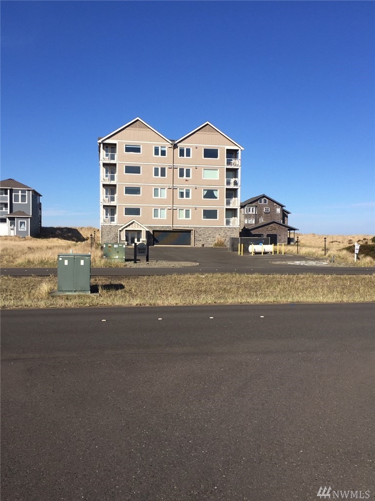 1377 Ocean Shores Blvd SW Unit 204 Unit 204 Ocean Shores WA 98569