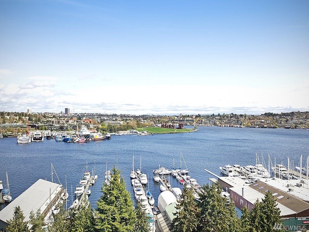 2522 Dexter Ave N Unit 302 Unit 302 Seattle WA 98109
