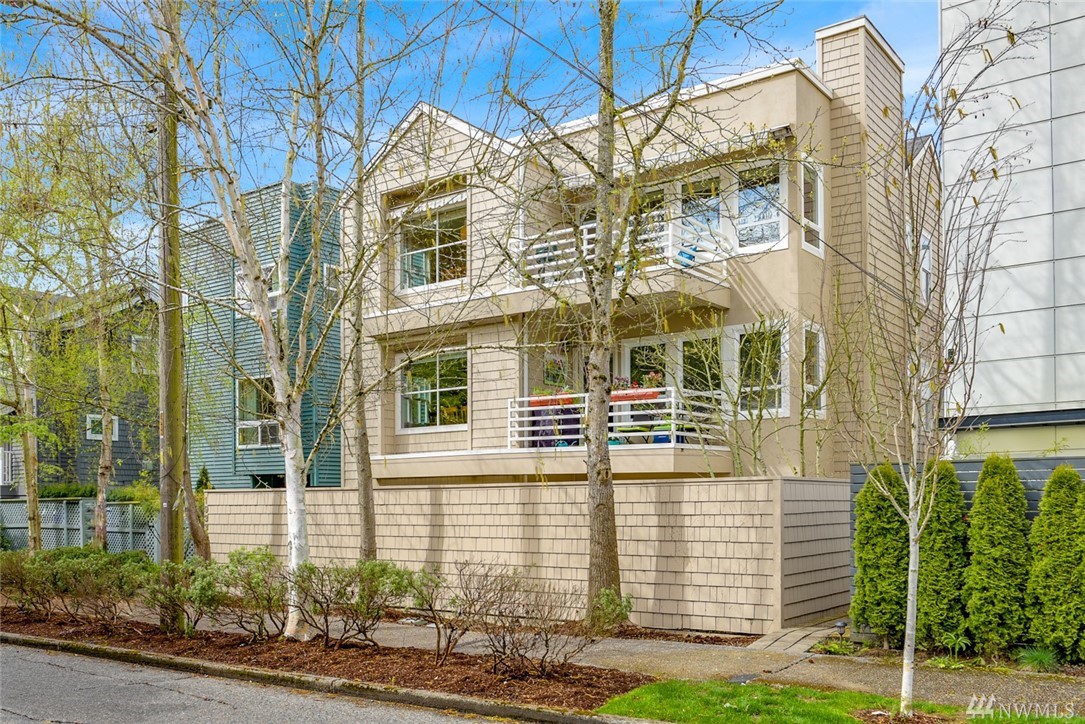 1933 42nd Ave E Unit 3 Unit 3 Seattle WA 98112