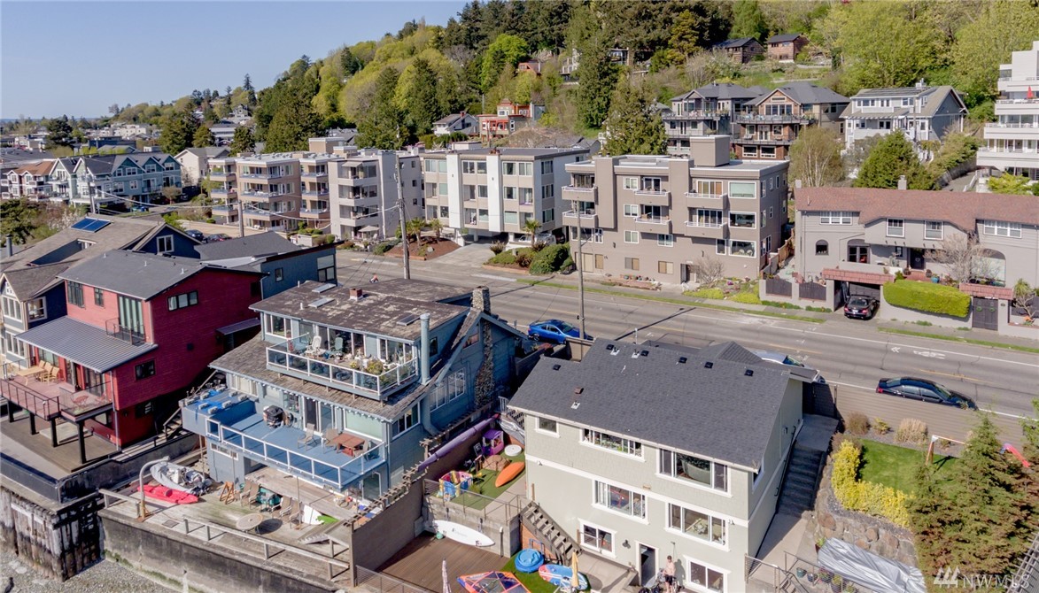4226 Beach Dr SW Unit 202 Unit 202 Seattle WA 98116