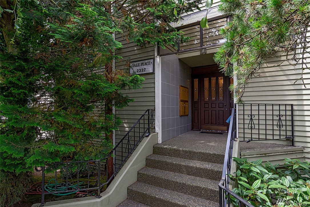 2327 Yale Ave E Unit A Unit A Seattle WA 98102