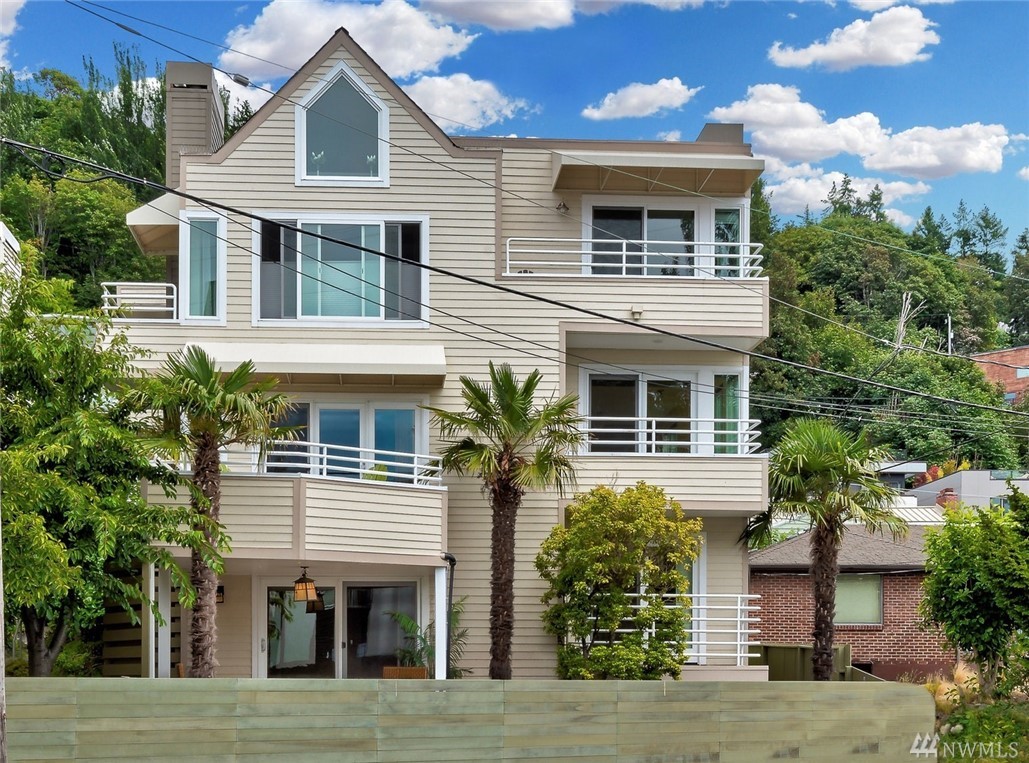 3828 Beach Dr SW Unit 201 Unit 201 Seattle WA 98116