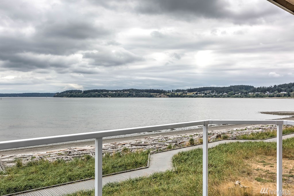 747 SE Bayshore Dr Unit 301 Unit 301 Oak Harbor WA 98277
