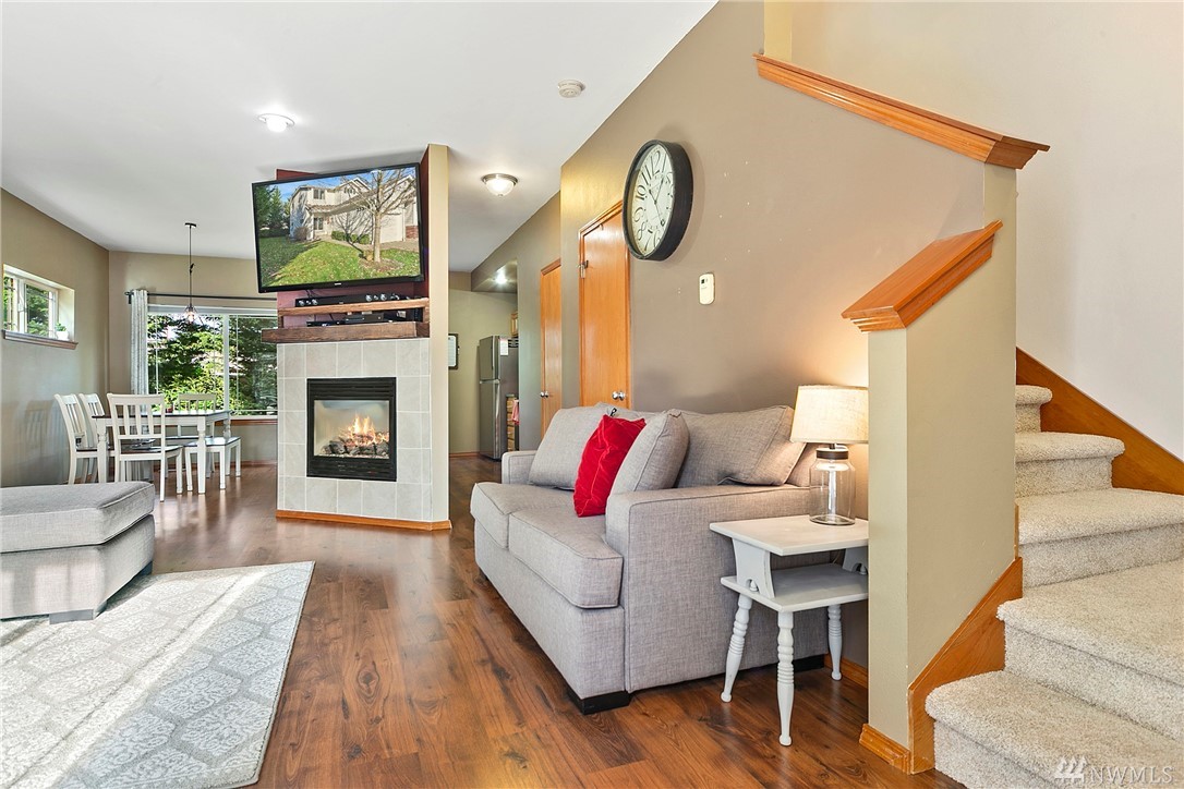 333 5th St SE Unit 1A Unit 1A Puyallup WA 98372
