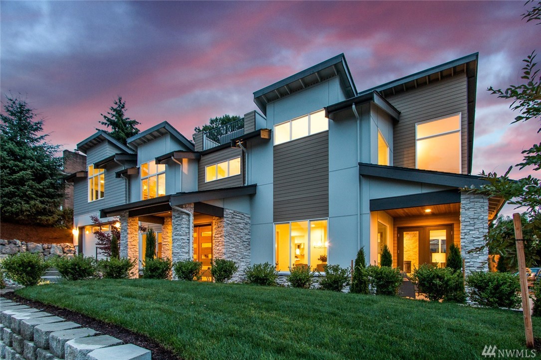 205 18th Ave Unit  Kirkland WA 98033