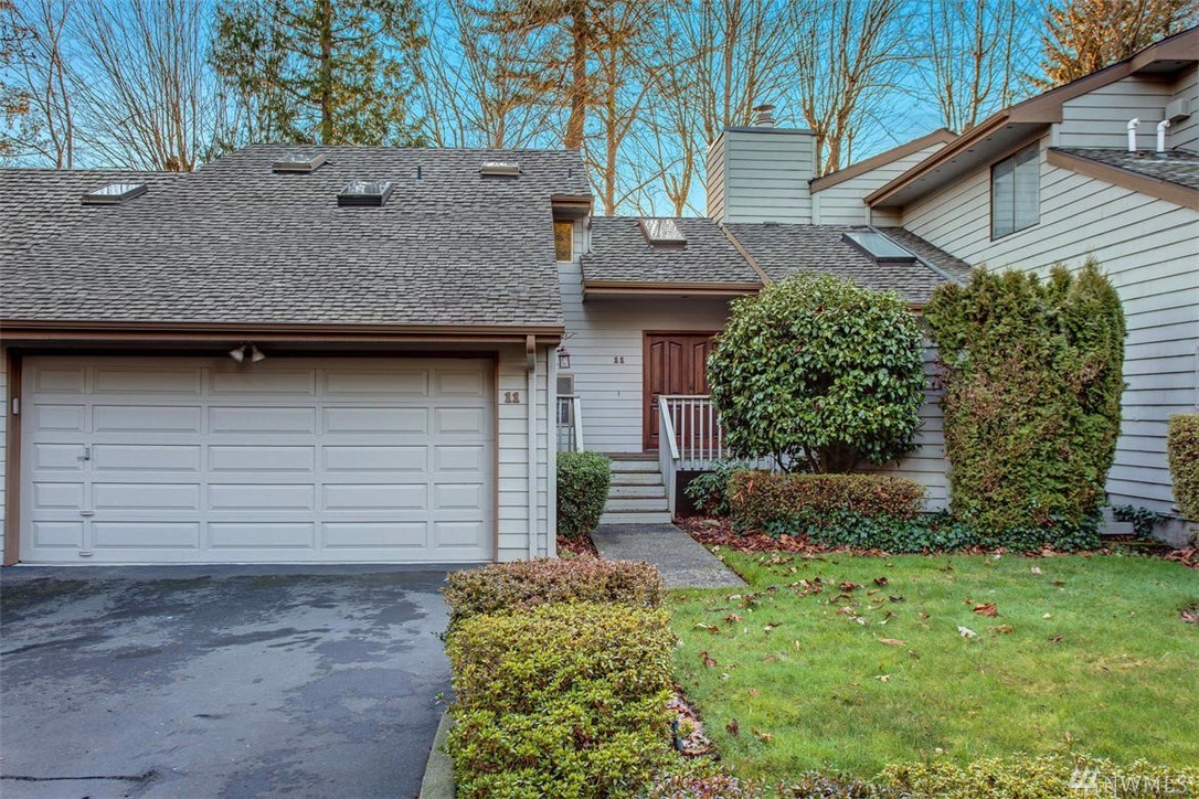 11 143rd Ave SE Bellevue WA 98007