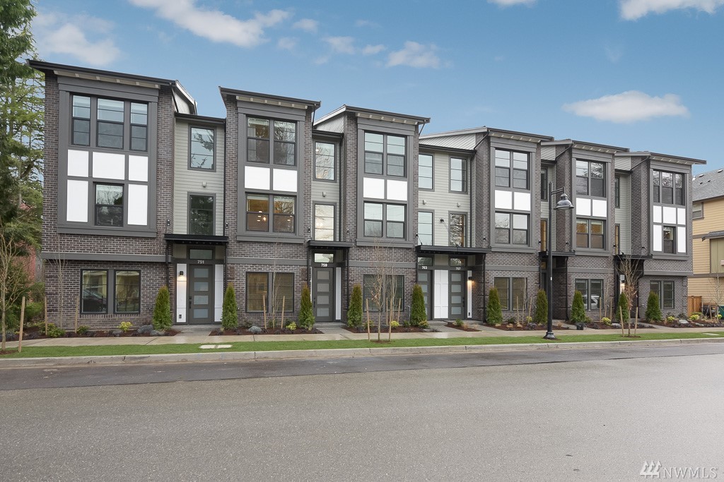 776 5th Ave NW Unit 1 Unit 1 Issaquah WA 98027