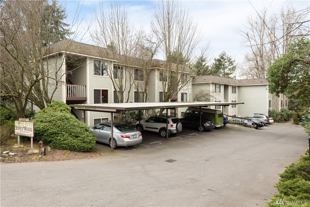 9508 Ravenna Ave NE Seattle WA 98115