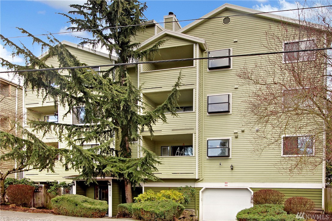 8816 Nesbit Ave N Unit 305 Unit 305 Seattle WA 98103