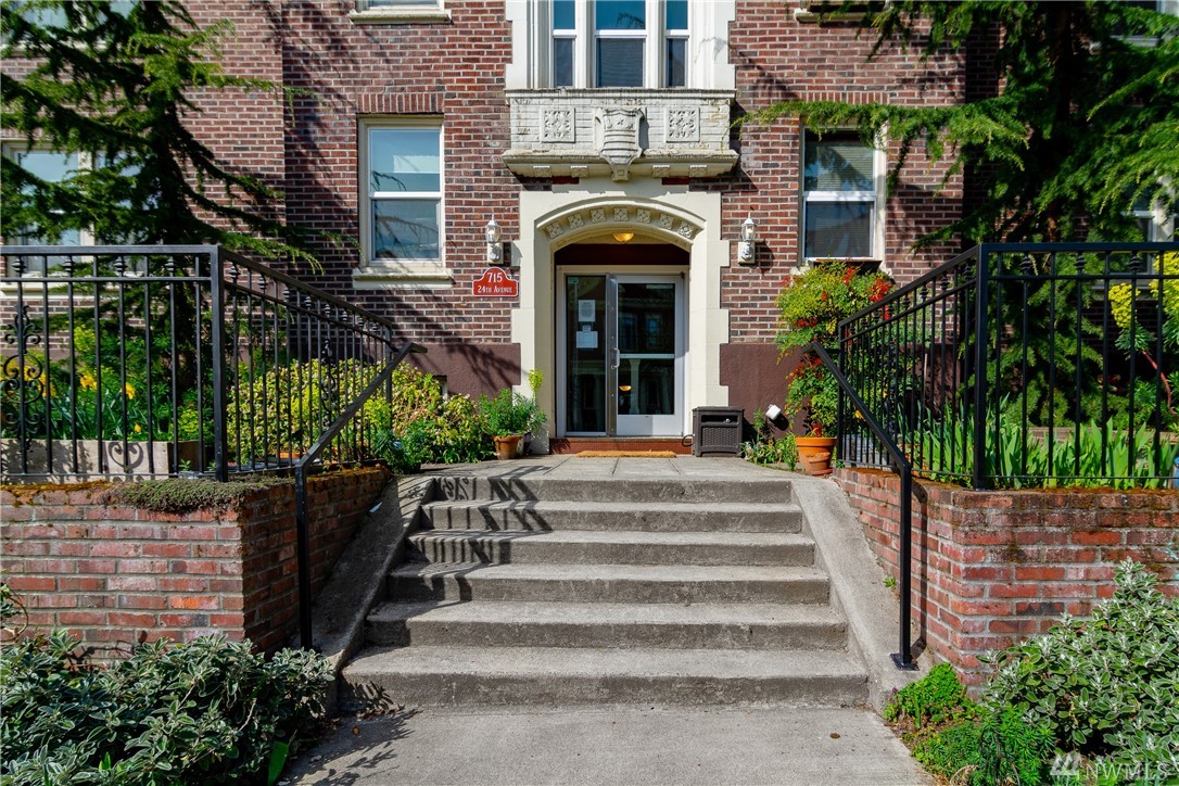 715 24th Ave Unit 106 Unit 106 Seattle WA 98122