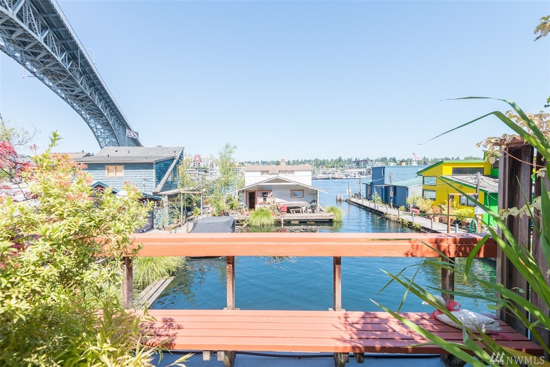 2770 Westlake Ave N Unit 2 Unit 2 Seattle WA 98109