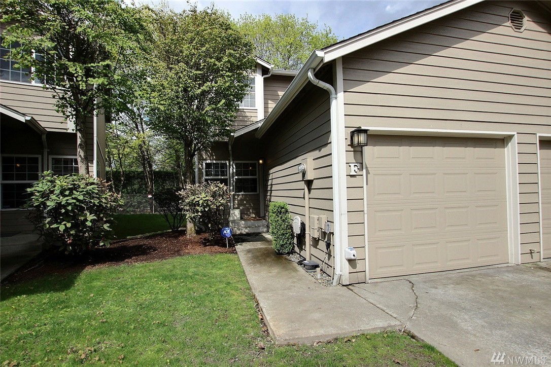 1222 7th St SE Unit F Unit F Puyallup WA 98372