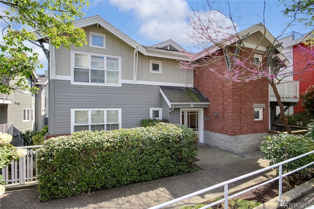1230 5th Ave N Unit 102 Unit 102 Seattle WA 98109