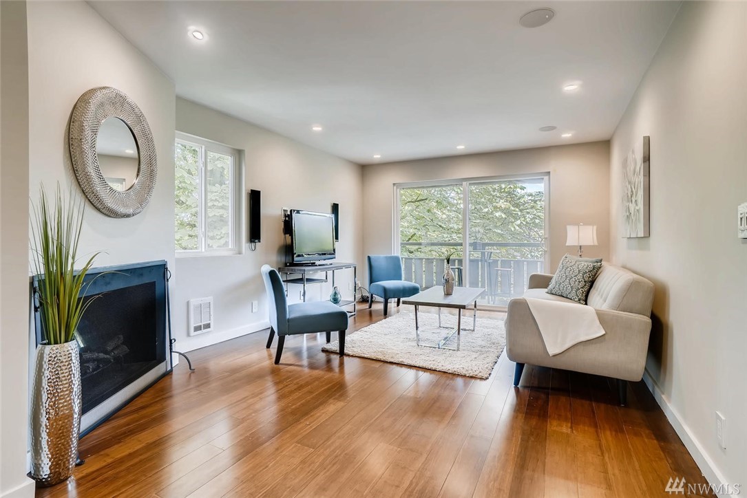 700 15th Ave E Unit 302 Unit 302 Seattle WA 98112