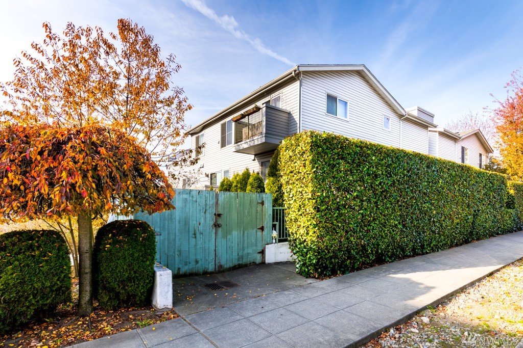 1729 12th Ave S Unit 105 Unit 105 Seattle WA 98144