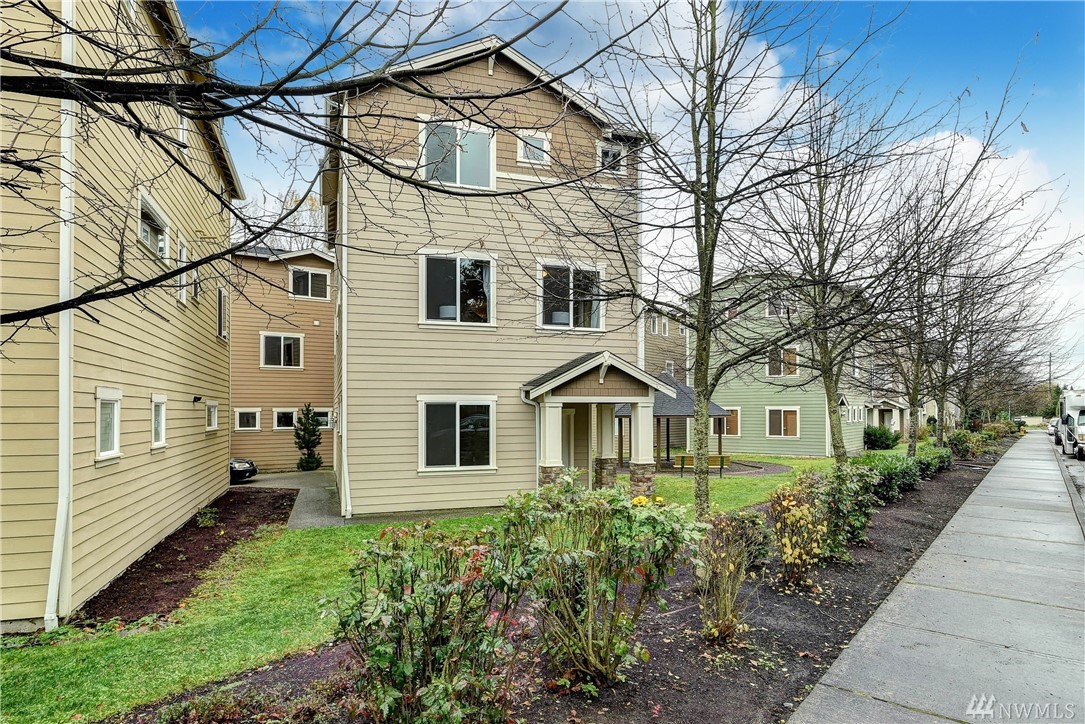 9910 1st Pl W Everett WA 98204