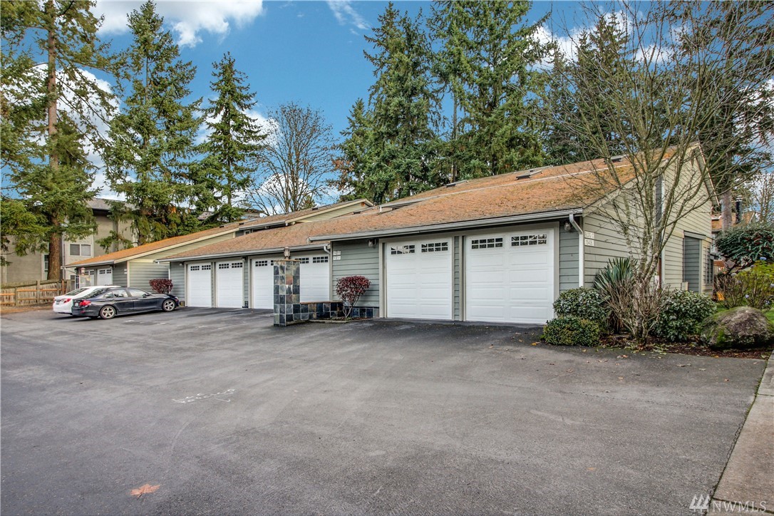 15406 NE 15th Pl Unit C10 Unit C10 Bellevue WA 98008