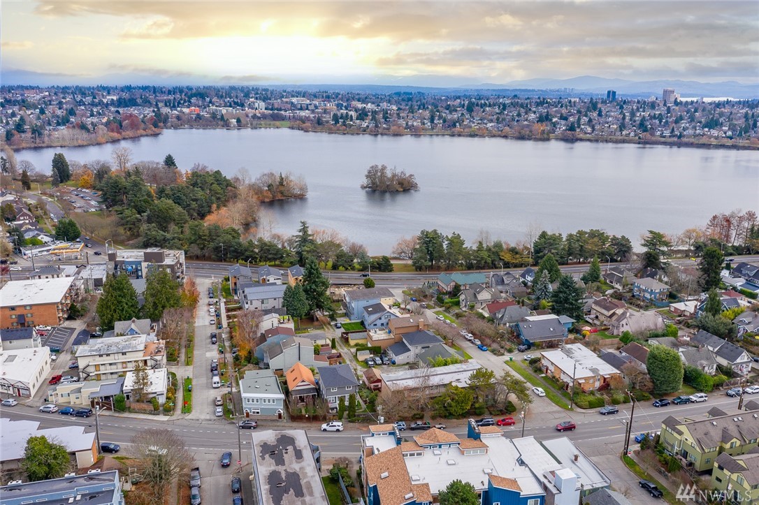 7111 Linden Ave N Unit 104 Unit 104 Seattle WA 98103