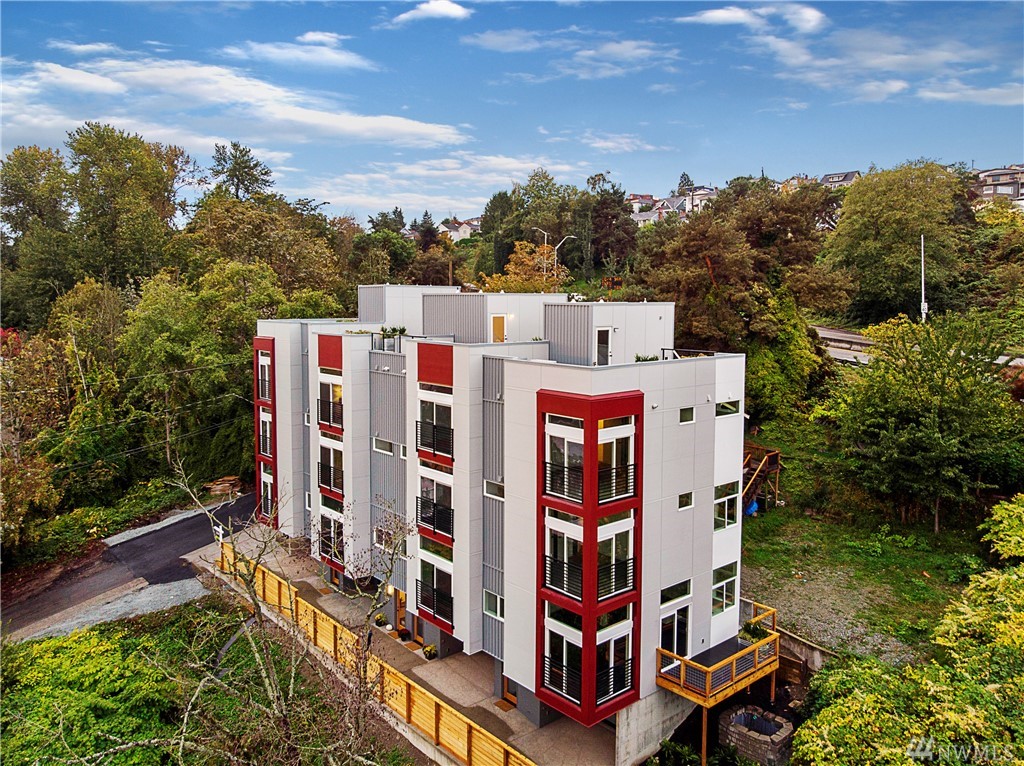 3032 SW Charlestown St Unit C Unit C Seattle WA 98126