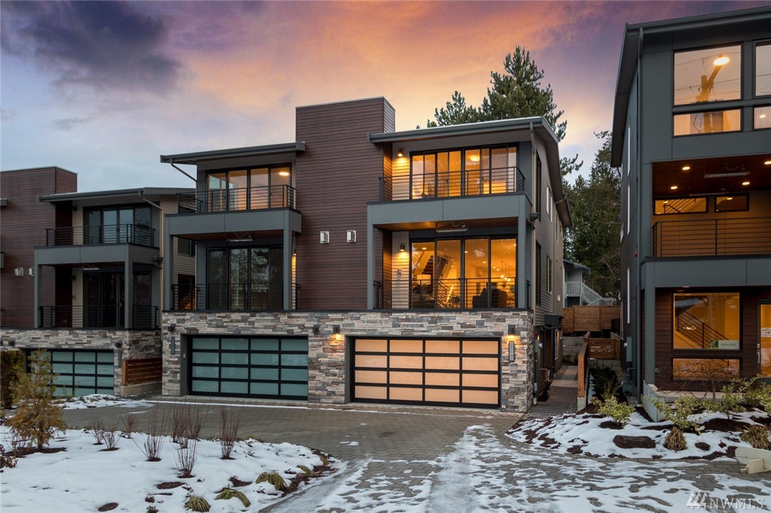 11514 NE 87th St Kirkland WA 98033