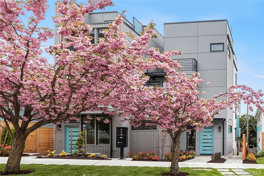 2415 B N 75th St Unit  Seattle WA 98103