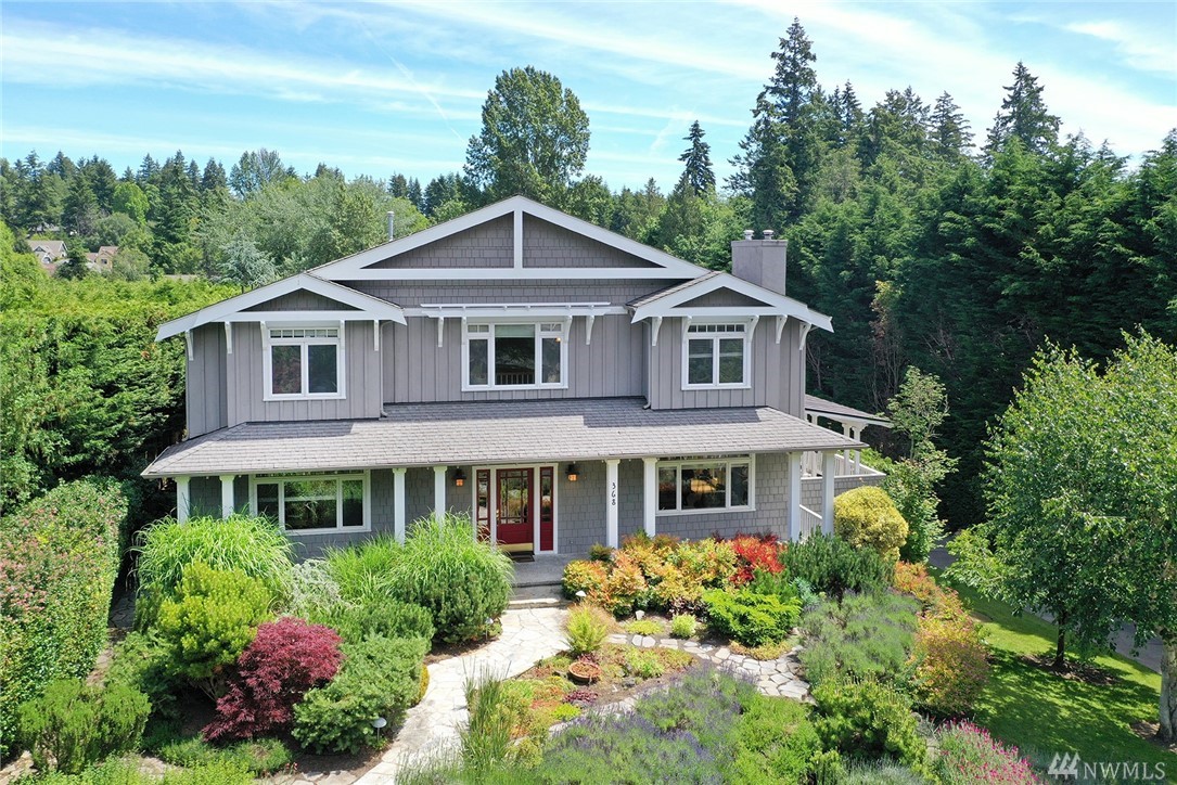 368 Eakin Dr NW Unit  Bainbridge Island WA 98110