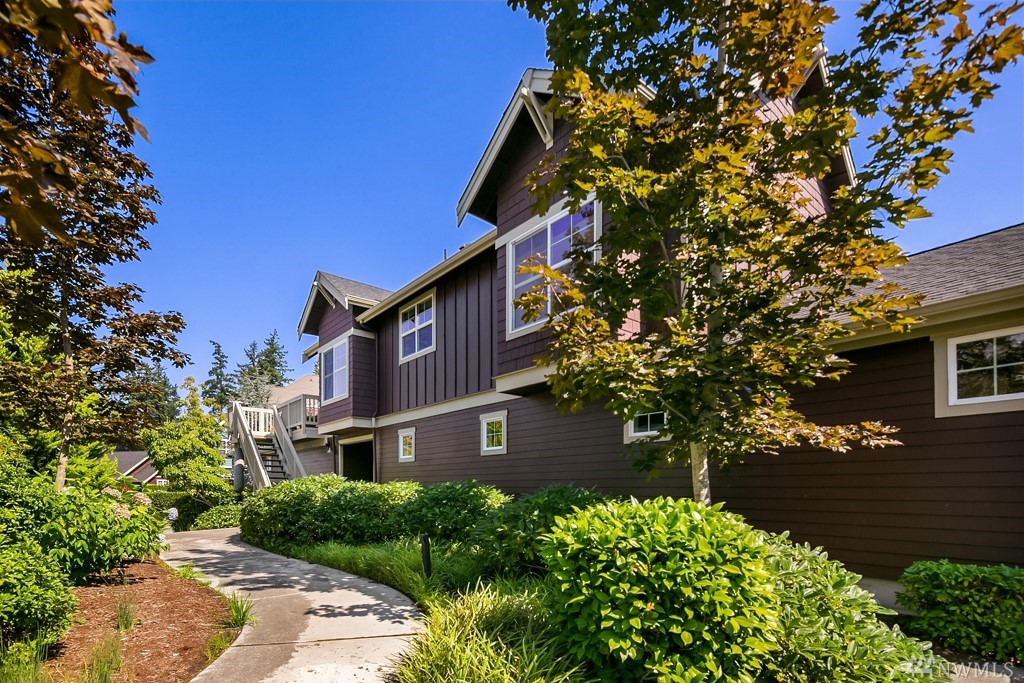 1880 NE Kenyon Ct Issaquah WA 98029
