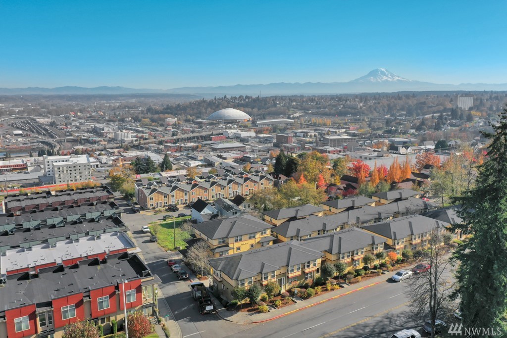 2130 Yakima Ct Tacoma WA 98405