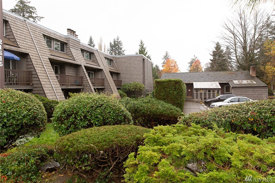 21615 80th Ave W Unit 102 Unit 102 Edmonds WA 98026
