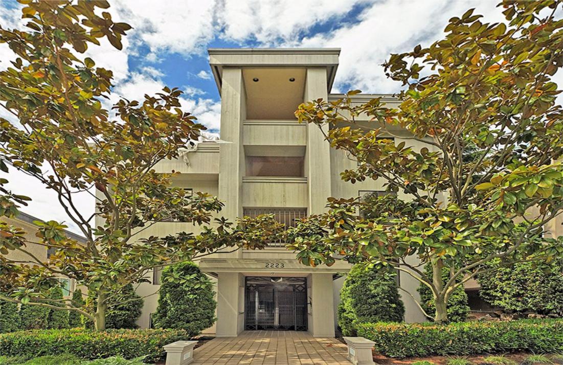 2223 13th Ave W Unit 301 Unit 301 Seattle WA 98119