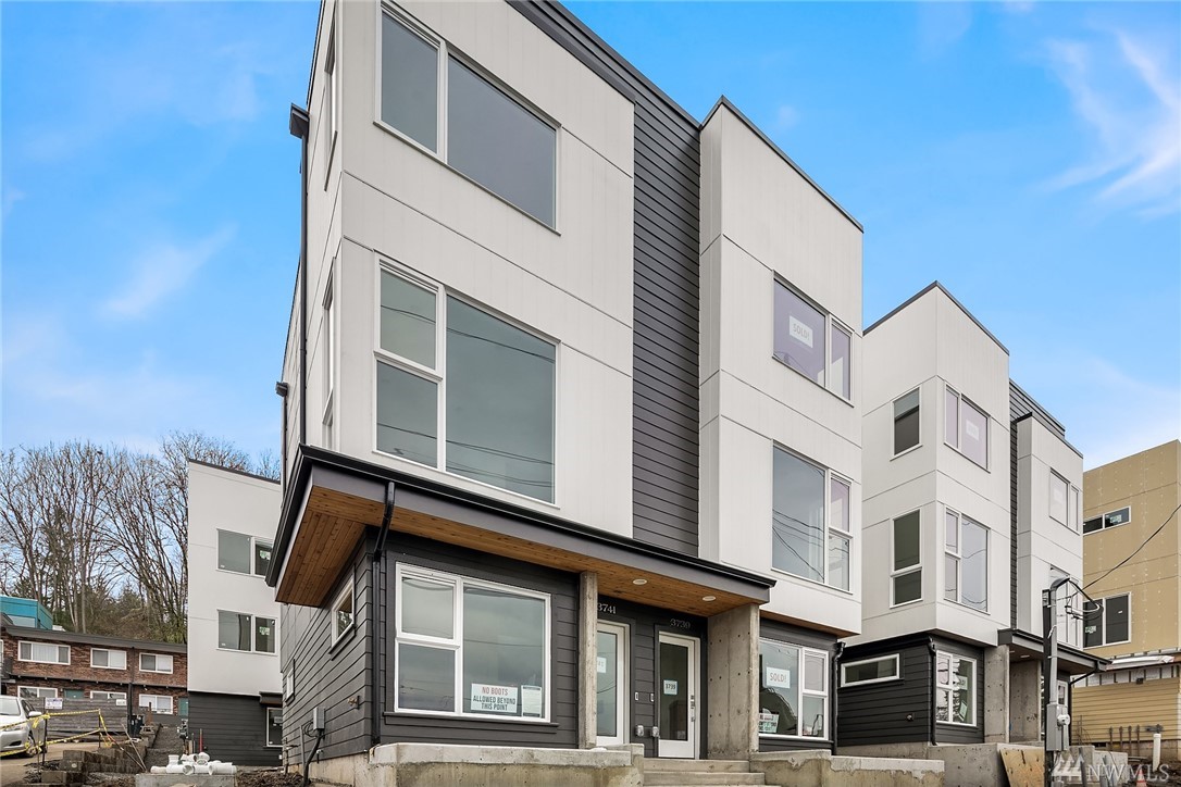 3731 D S Dawson St Seattle WA 98118