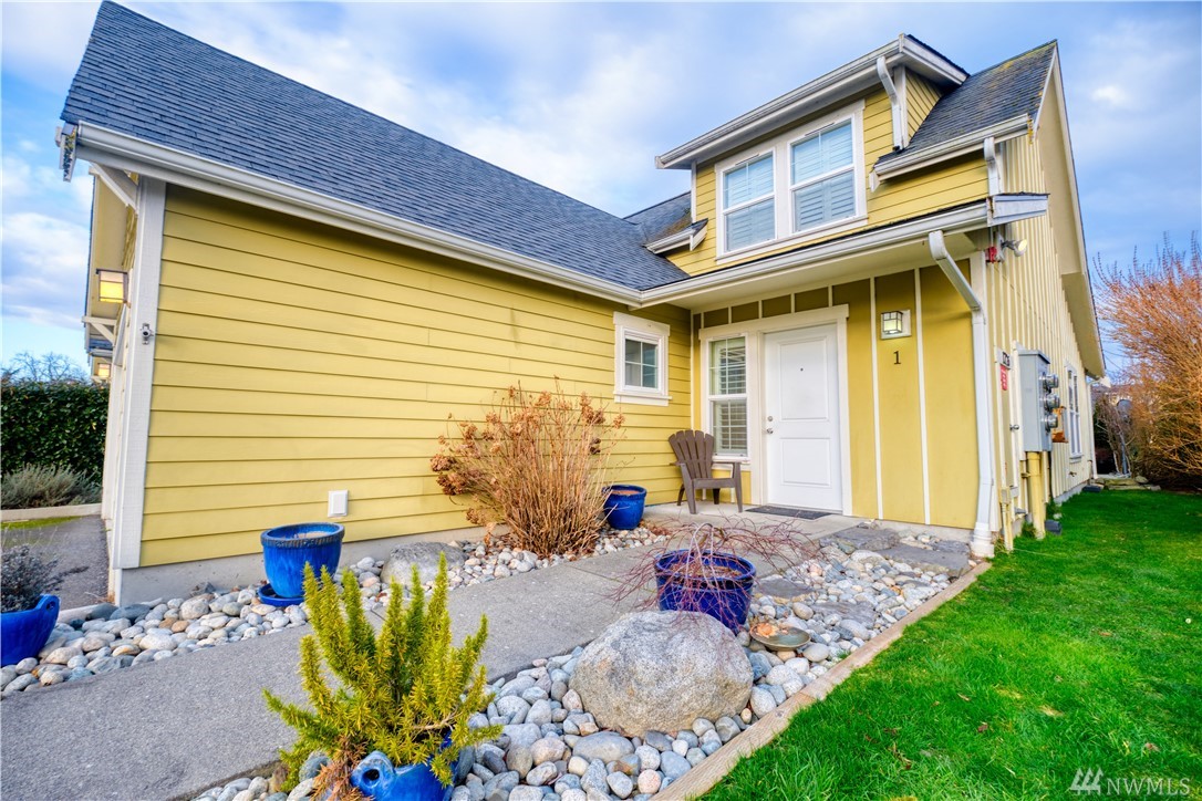 1726 Edwards Dr Unit 1 Unit 1 Point Roberts WA 98281