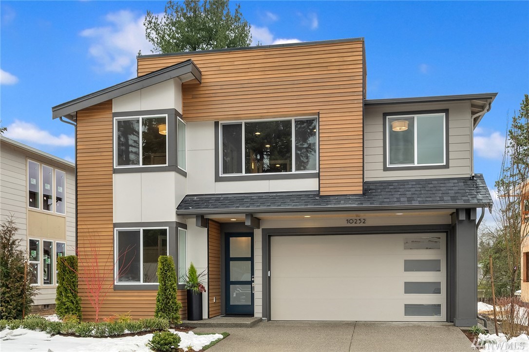 10313 133rd Ct NE Unit  Redmond WA 98033