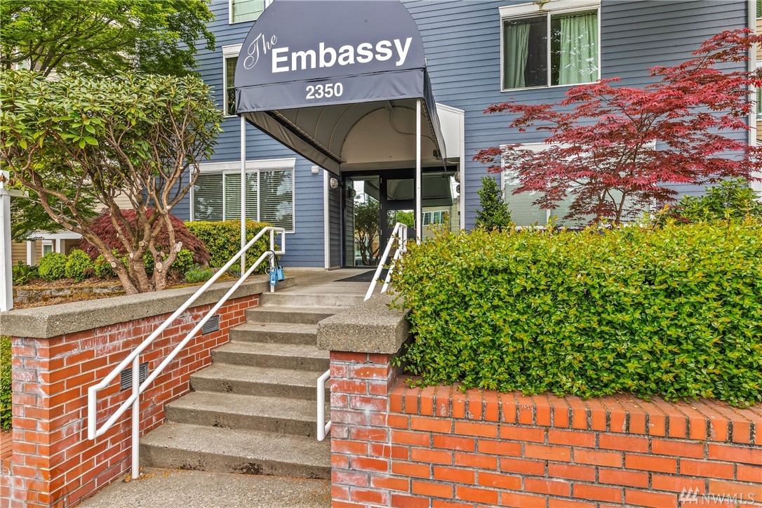 2350 10th Ave E Unit 104 Unit 104 Seattle WA 98102