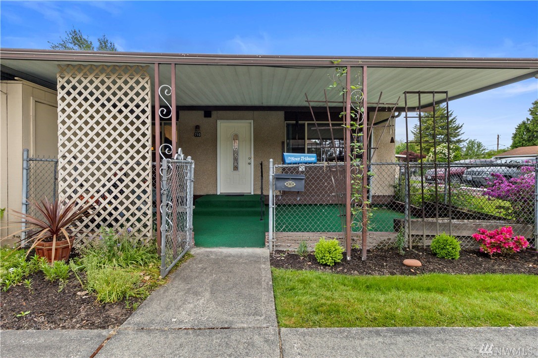 710 Marion Ln SE Puyallup WA 98372