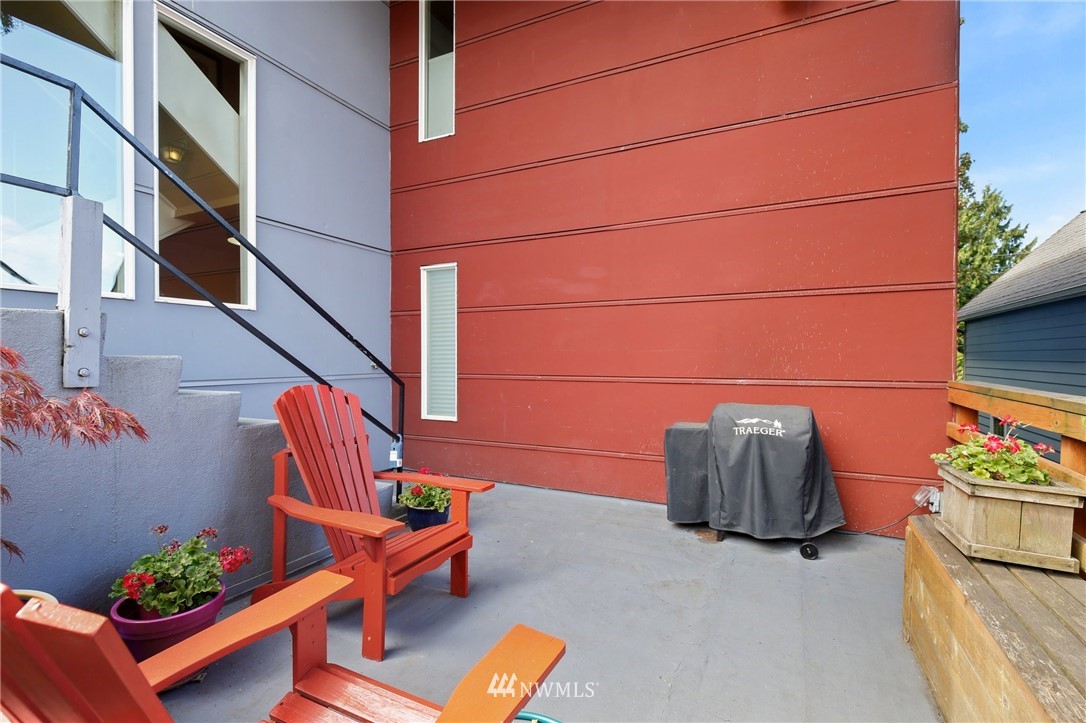 49 W Etruria St Unit 102 Unit 102 Seattle WA 98119
