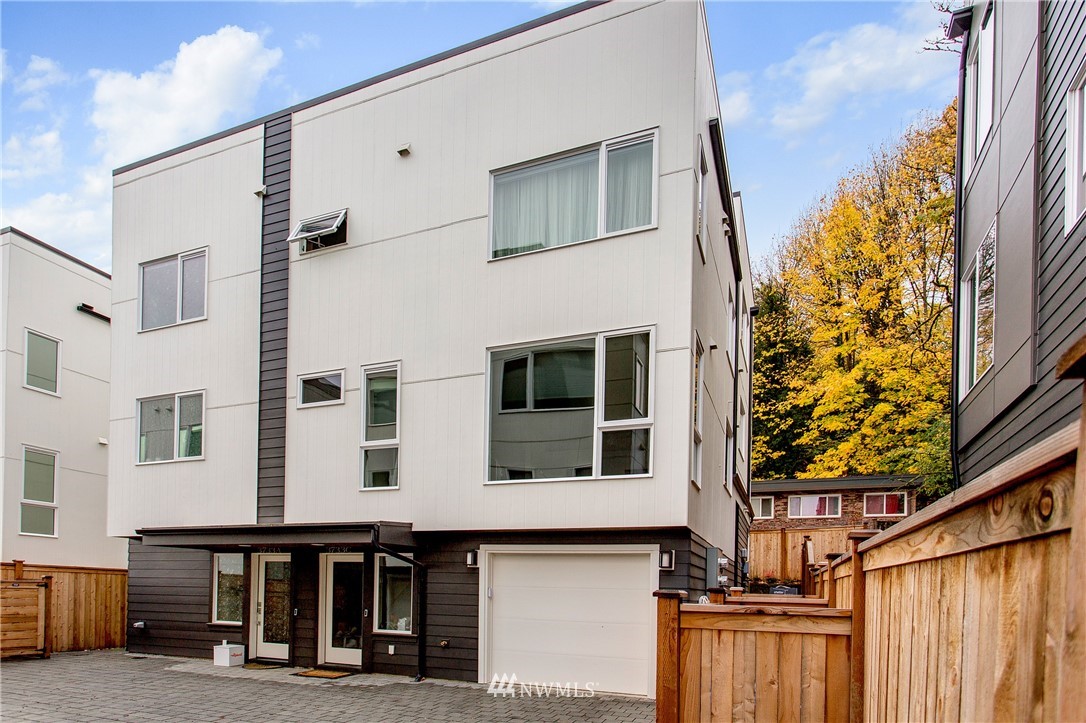 3733 B S Dawson St Seattle WA 98118