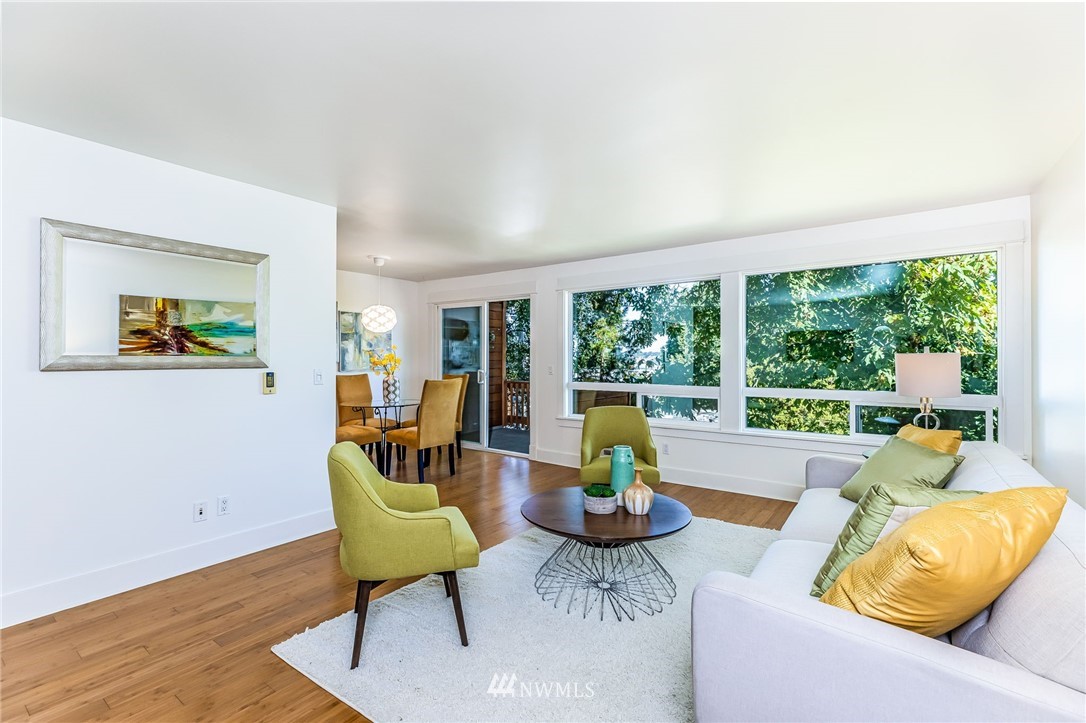 49 W Etruria St Unit 301 Unit 301 Seattle WA 98119